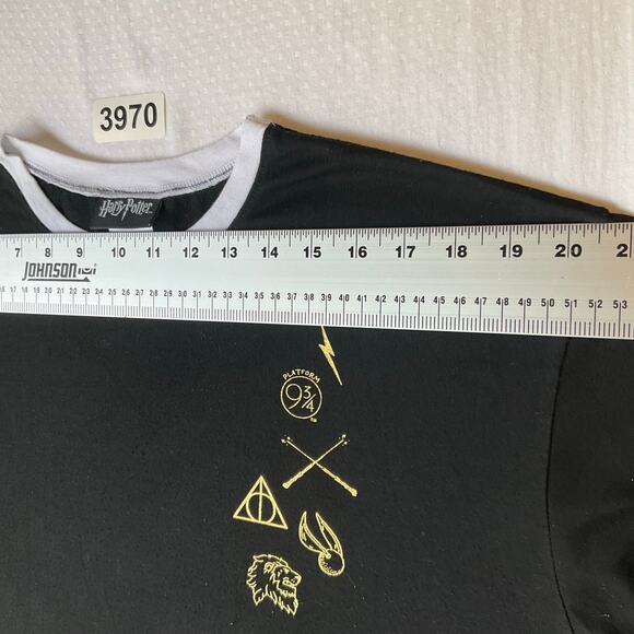 Jerry Leigh Women T-shirt size M Black Harry Potter Short Sleeve Cute Symbols - Picture 2 of 7